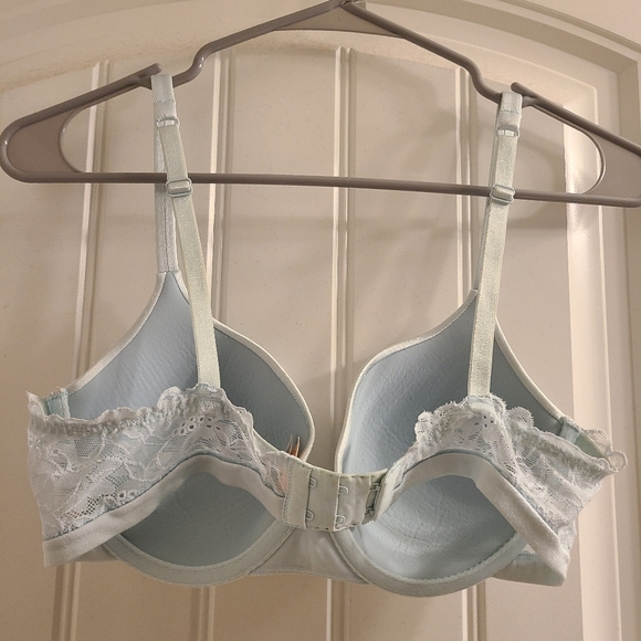 Victoria's Secret Light Blue Bra Y2K 2000s in 36C - Picture 2 of 3
